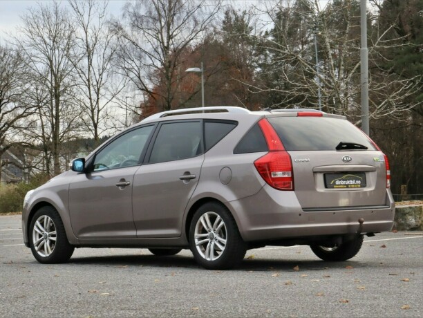 kia-cee039d-diesel-2011-big-6