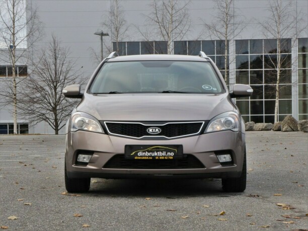 kia-cee039d-diesel-2011-big-1