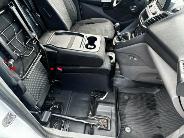 ford-transit-connect-diesel-2019-big-26