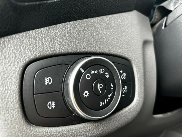 ford-transit-connect-diesel-2019-big-13