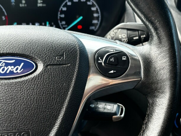 ford-transit-connect-diesel-2019-big-16