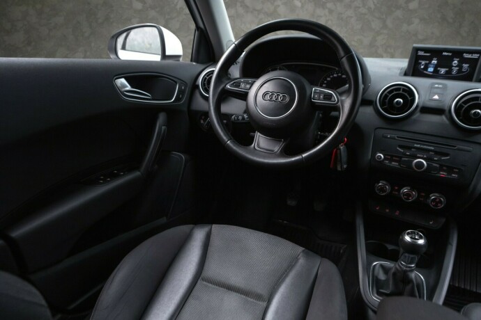audi-a1-bensin-2014-big-21