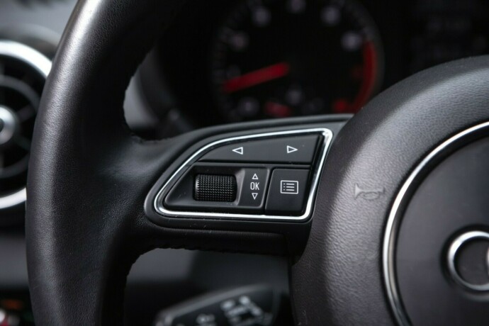 audi-a1-bensin-2014-big-11