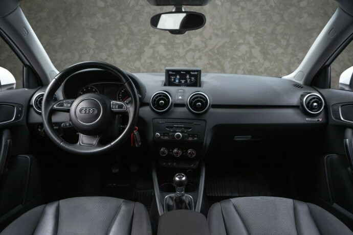 audi-a1-bensin-2014-big-20