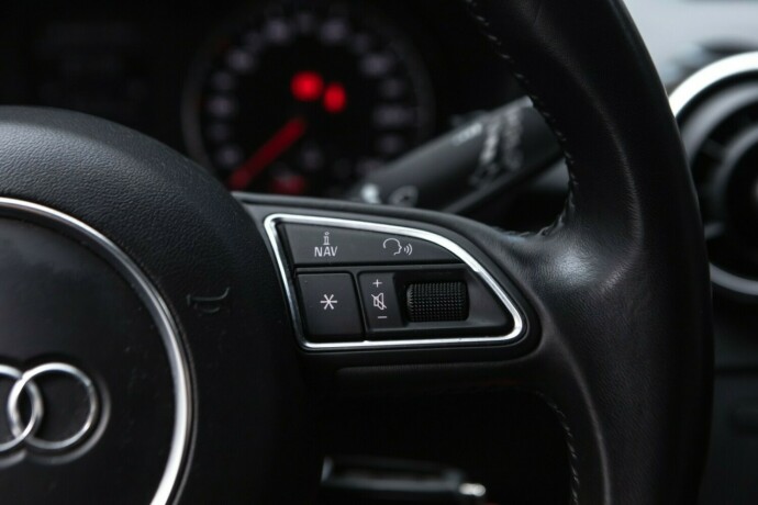 audi-a1-bensin-2014-big-12