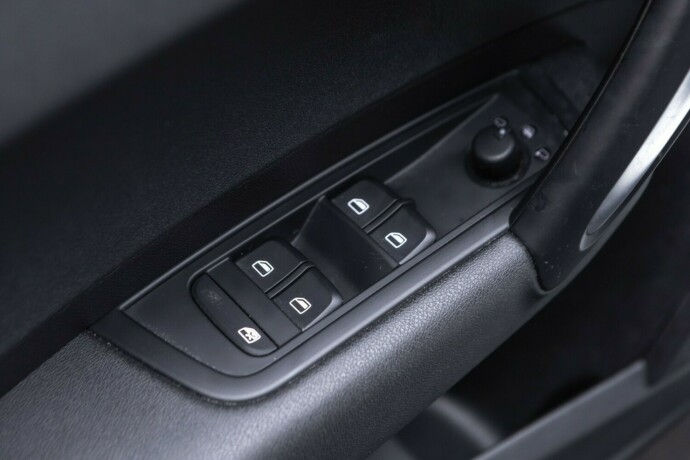 audi-a1-bensin-2014-big-17