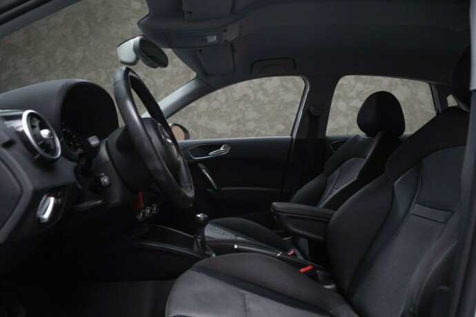 audi-a1-bensin-2014-big-18