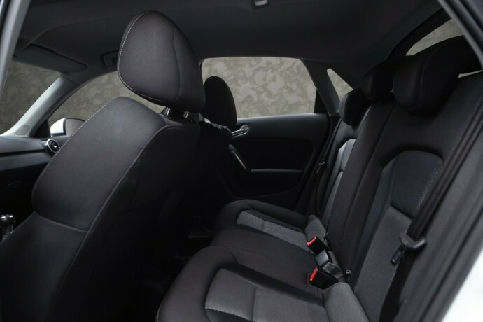 audi-a1-bensin-2014-big-19