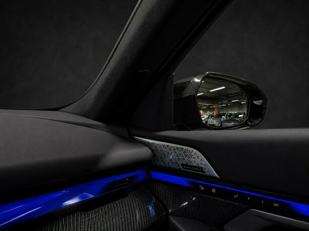 bmw-m5-plug-in-petrol-2025-big-28