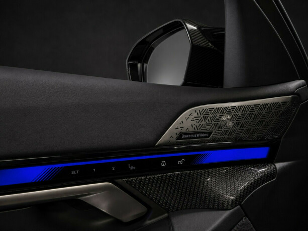bmw-m5-plug-in-petrol-2025-big-29