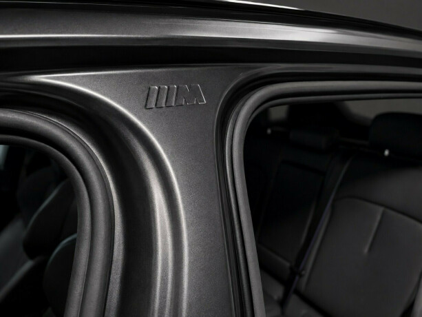 bmw-m5-plug-in-petrol-2025-big-30