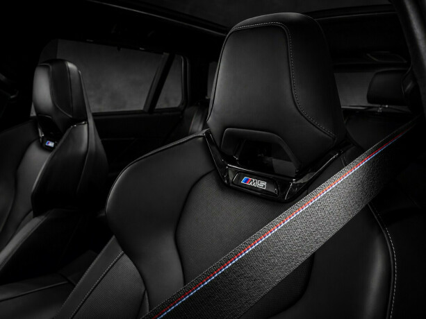bmw-m5-plug-in-petrol-2025-big-26