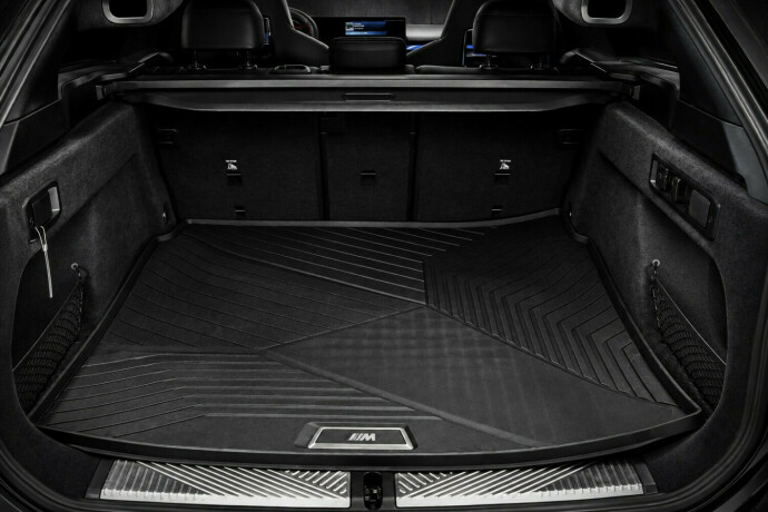 bmw-m5-plug-in-petrol-2025-big-36