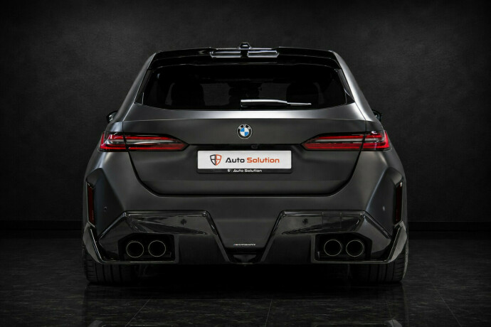 bmw-m5-plug-in-petrol-2025-big-2