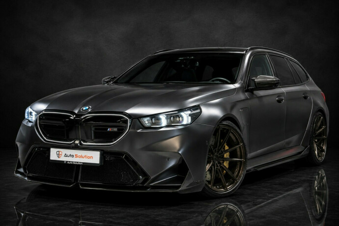 bmw-m5-plug-in-petrol-2025-big-0