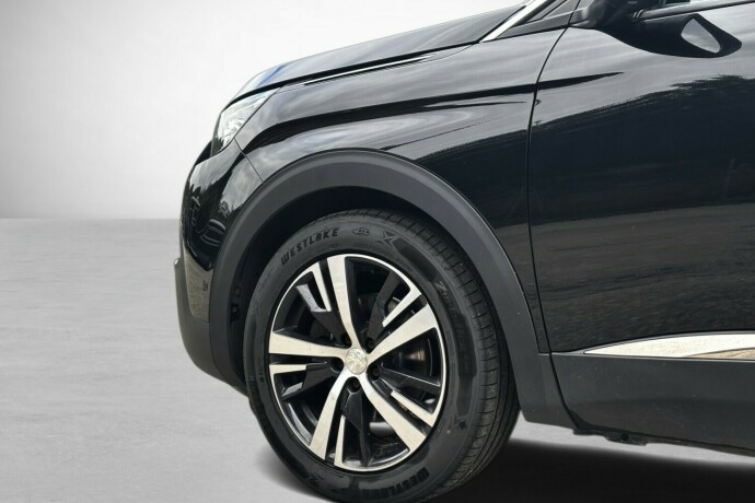 peugeot-5008-bensin-2019-big-8