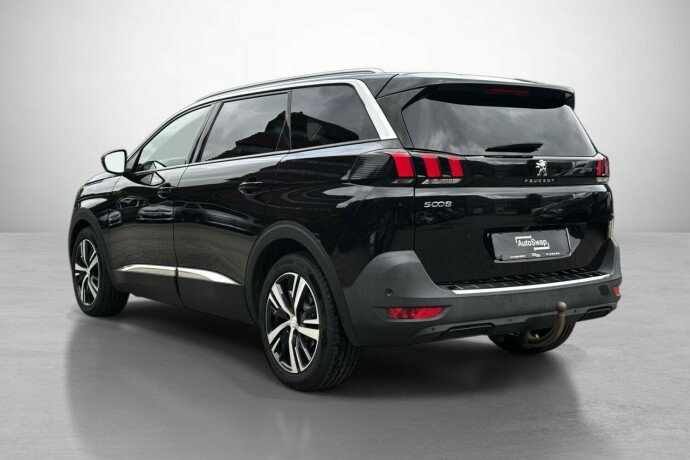 peugeot-5008-bensin-2019-big-9