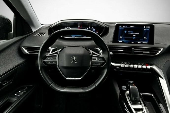peugeot-5008-bensin-2019-big-29