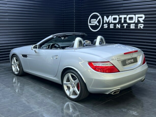 mercedes-benz-slk350-bensin-2012-big-2