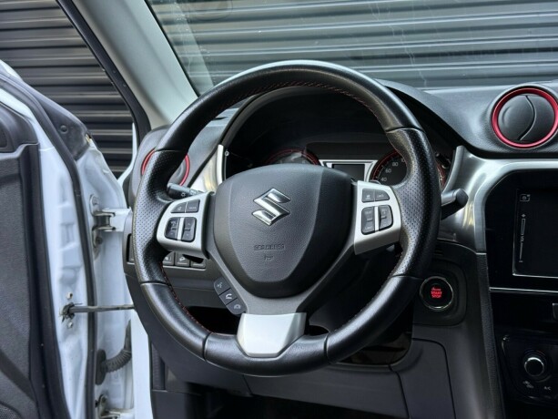 suzuki-vitara-bensin-2018-big-13