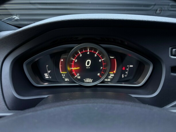 volvo-v40-cross-country-bensin-2018-big-11