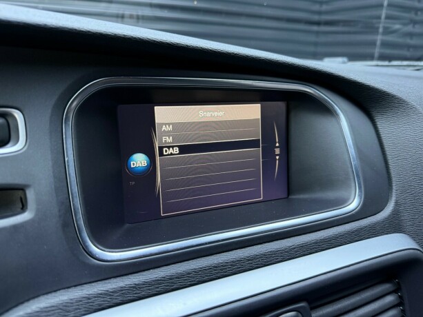 volvo-v40-cross-country-bensin-2018-big-17