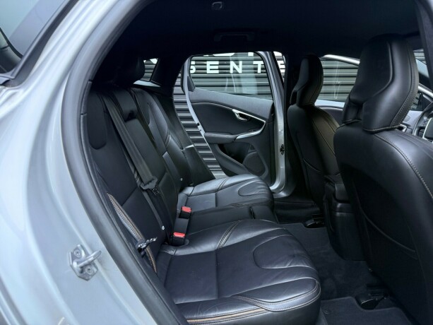 volvo-v40-cross-country-bensin-2018-big-24