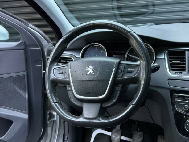 peugeot-508-diesel-2013-big-12