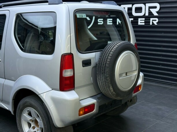 suzuki-jimny-bensin-2005-big-4