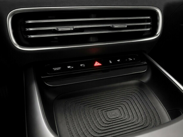 mercedes-benz-glb35-elektrisitet-2027-big-15