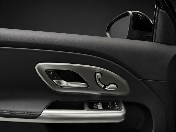 mercedes-benz-glb35-elektrisitet-2027-big-20