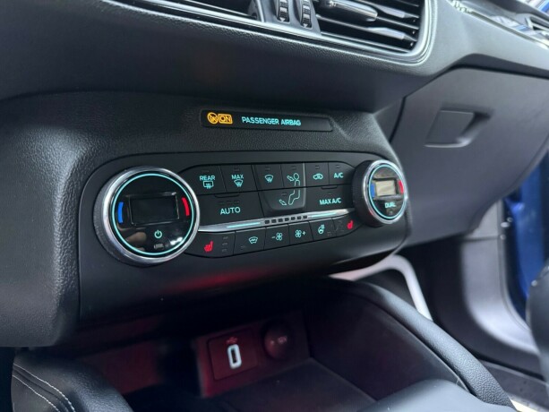 ford-focus-bensin-2020-big-25