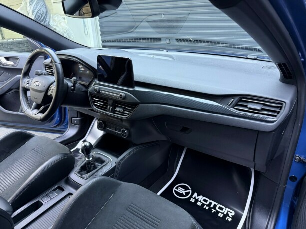 ford-focus-bensin-2020-big-11