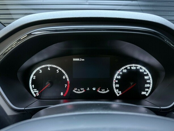 ford-focus-bensin-2020-big-16