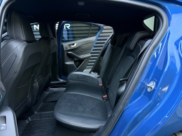 ford-focus-bensin-2020-big-34