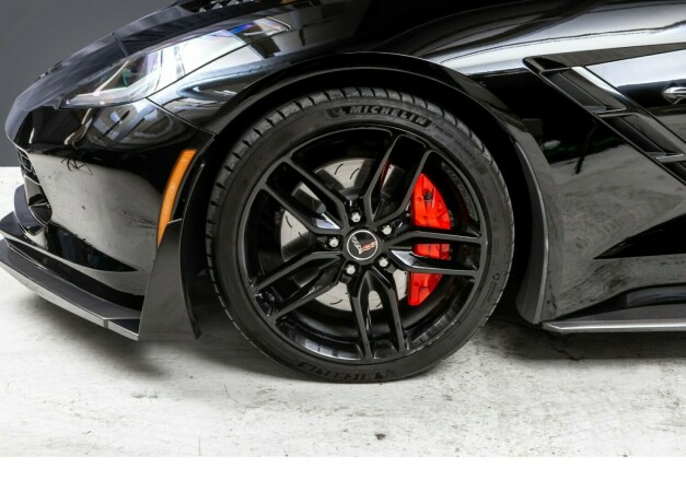 chevrolet-corvette-bensin-2015-big-3