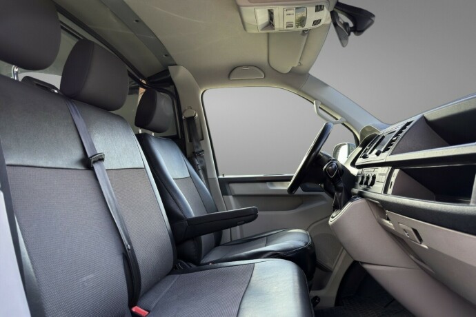 volkswagen-transporter-diesel-2018-big-10