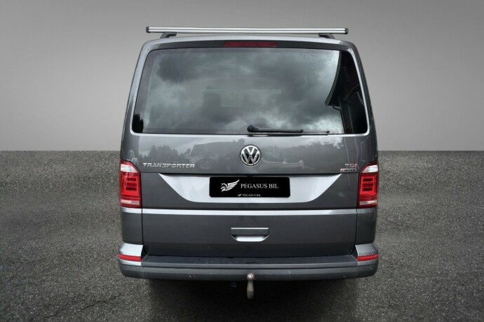 volkswagen-transporter-diesel-2018-big-4