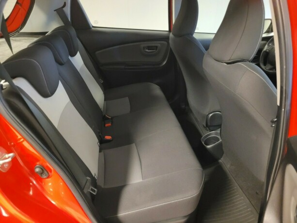toyota-yaris-elektrisitetbensin-2017-big-13