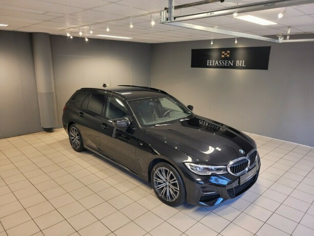 bmw-330e-plug-in-petrol-2021-big-1