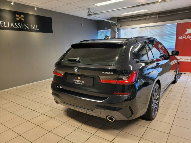 bmw-330e-plug-in-petrol-2021-big-5