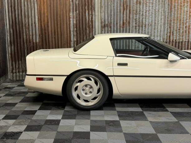 chevrolet-corvette-bensin-1986-big-3