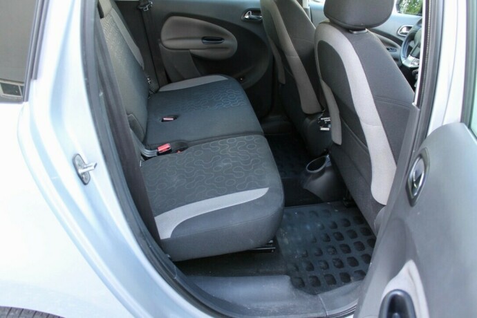 citroen-c3-picasso-diesel-2010-big-9