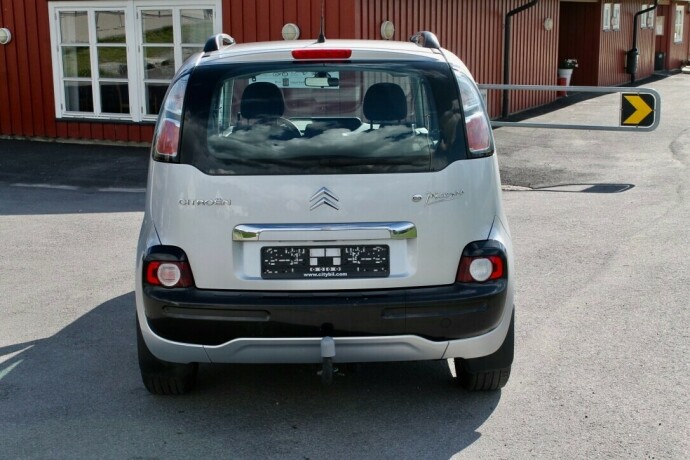 citroen-c3-picasso-diesel-2010-big-5