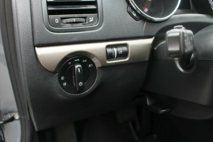 skoda-yeti-bensin-2016-big-12