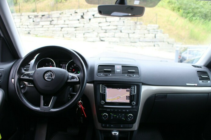 skoda-yeti-bensin-2016-big-10