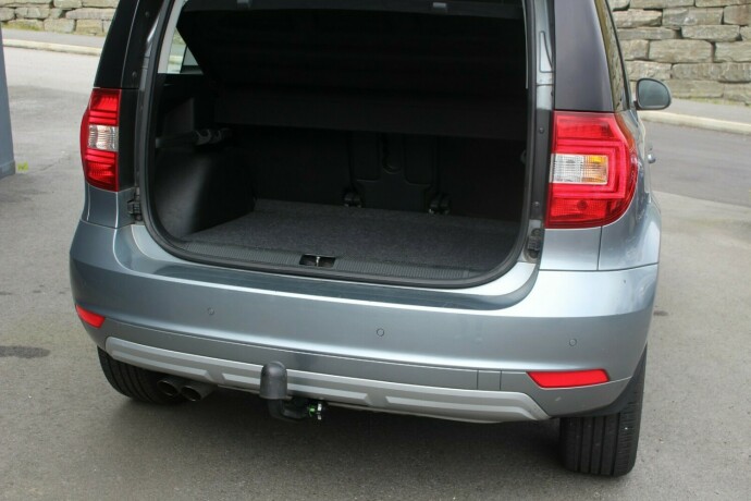 skoda-yeti-bensin-2016-big-7