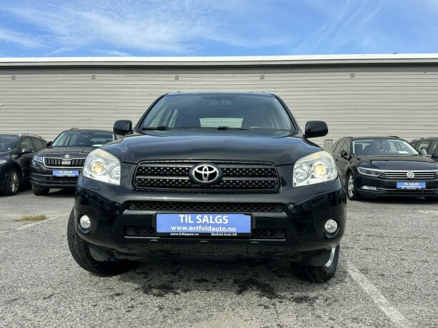 toyota-rav4-diesel-2007-big-1