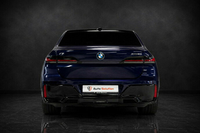 bmw-i7-elektrisitet-2023-big-3