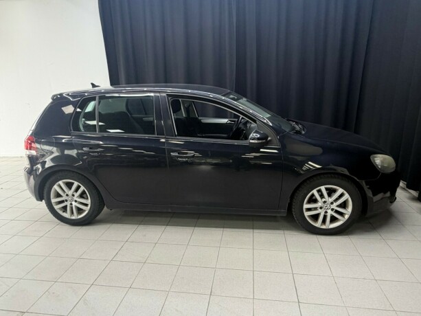 volkswagen-golf-diesel-2009-big-8